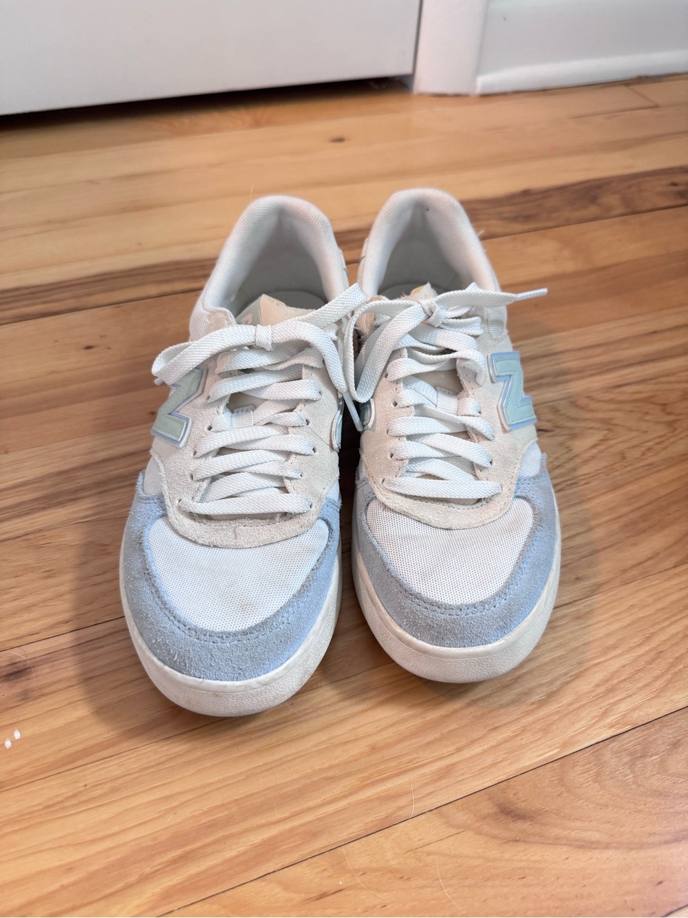 NEW BALANCE WOMEN'S 300 COURT SNEAKERS - Picture 3 of 7